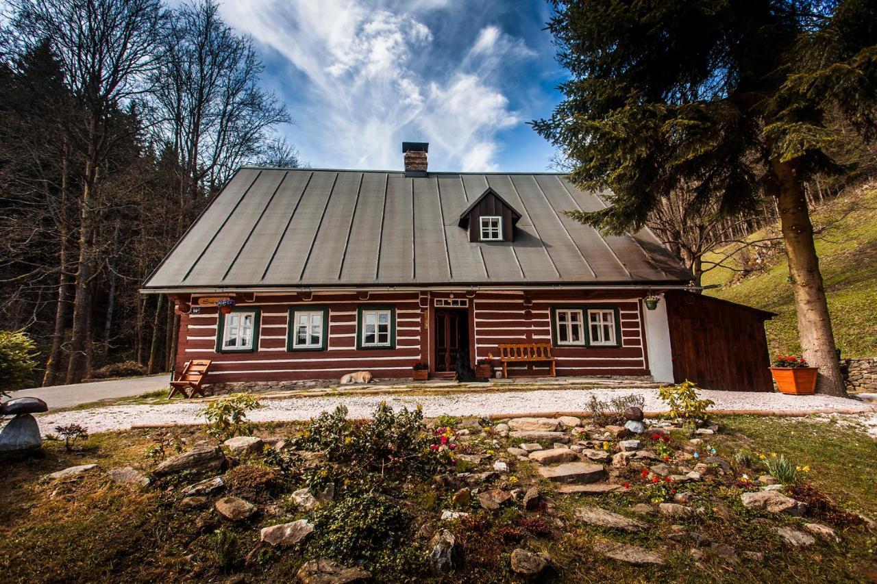 Chalupa Šárka Dolní Dvůr Exteriér fotografie