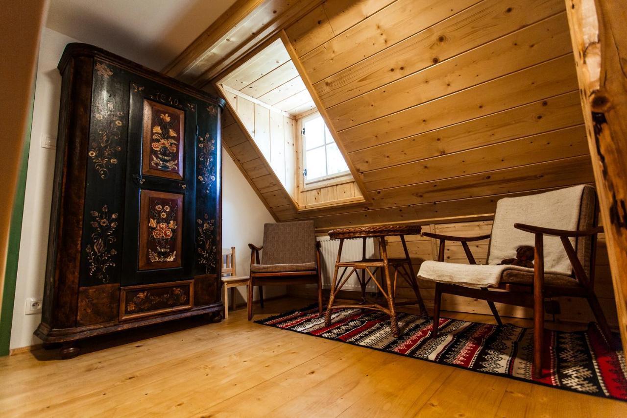 Chalupa Šárka Dolní Dvůr Exteriér fotografie